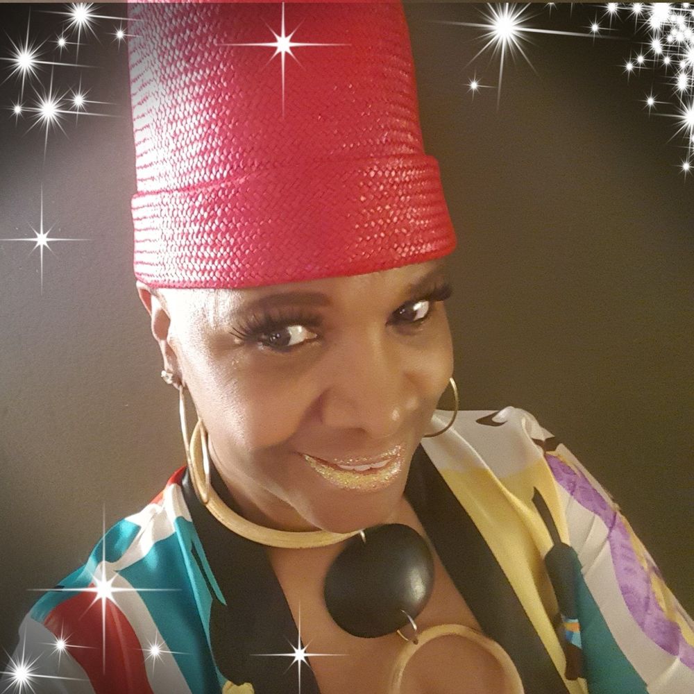 Meet your Posher, Tuwana